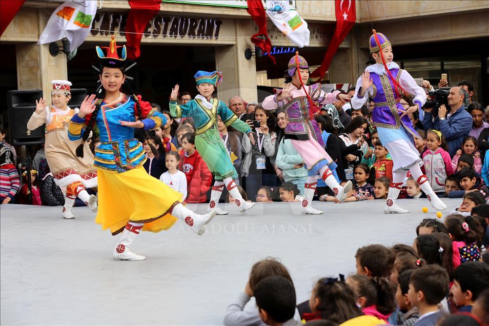 Дети-гости Турции продемонстрировали свои таланты в Невшехире