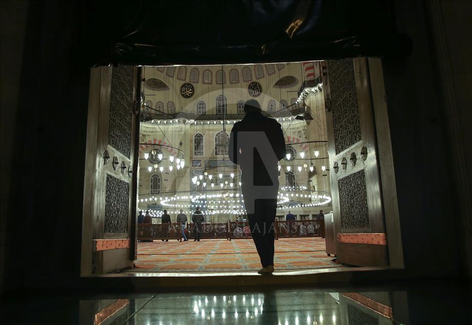 برگزاری مراسم شب معراج پيامبر در استانبول
