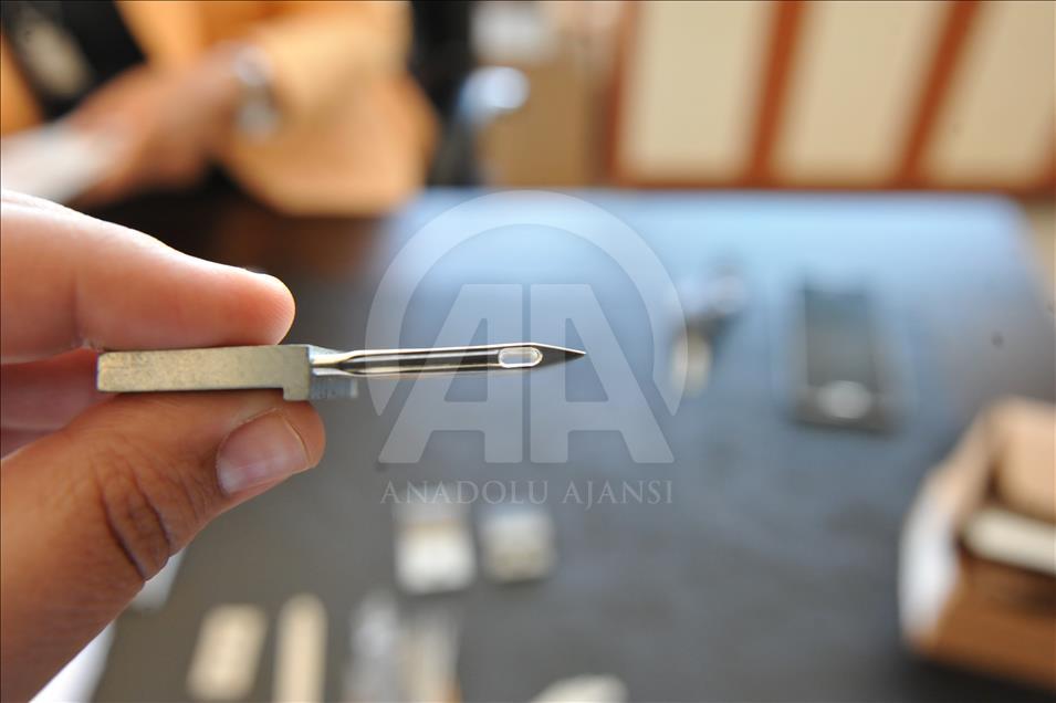 Tekstil ve halı makinelerinin iğneleri ondan soruluyor