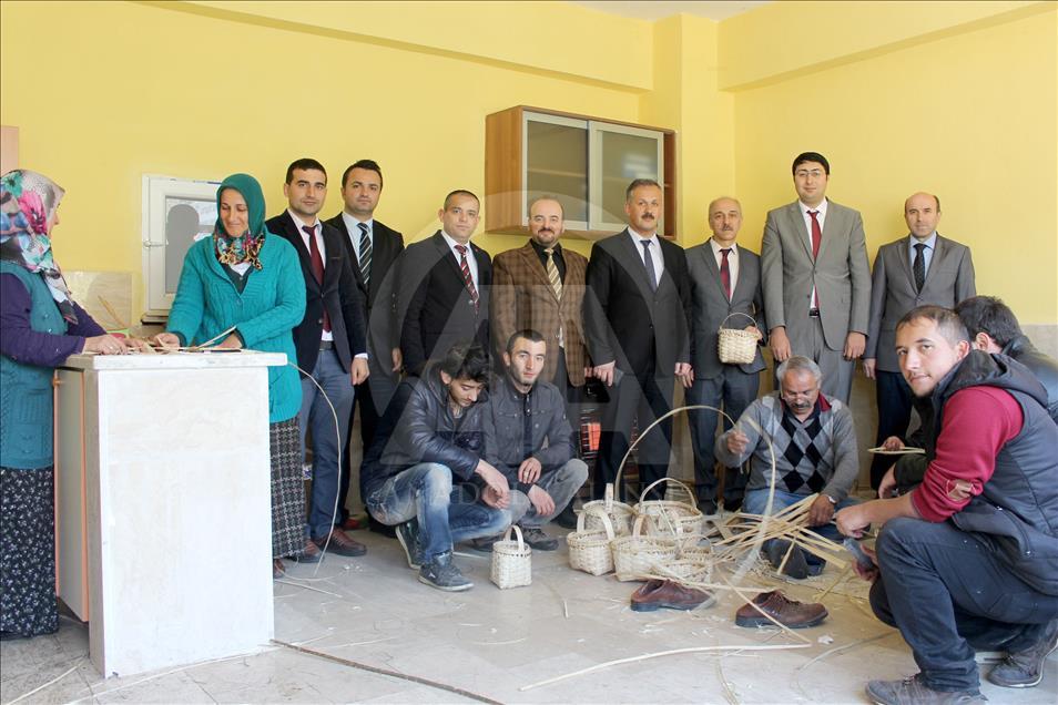 Unutulmaya yüz tutmuş sepetler yeni ustalarla yaşatılacak