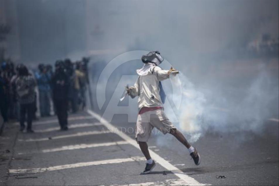 Число погибших в ходе протестов в Венесуэле достигло 23