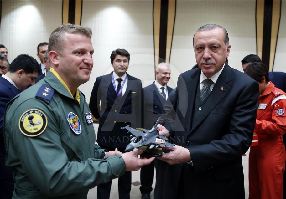 Cumhurbaşkanı Erdoğan, pilotları kabul etti