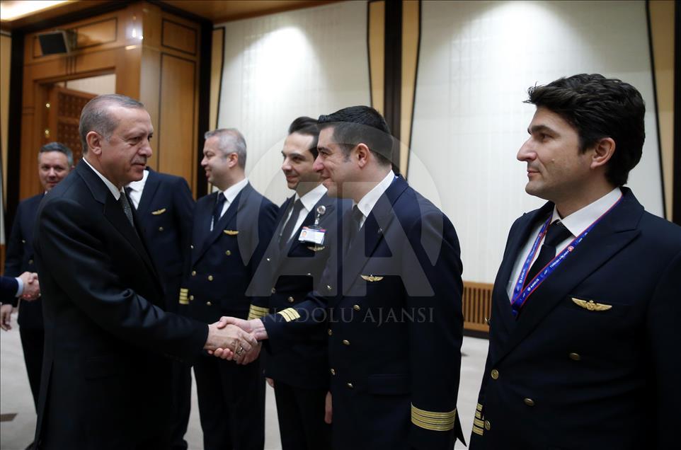 Cumhurbaşkanı Erdoğan, pilotları kabul etti