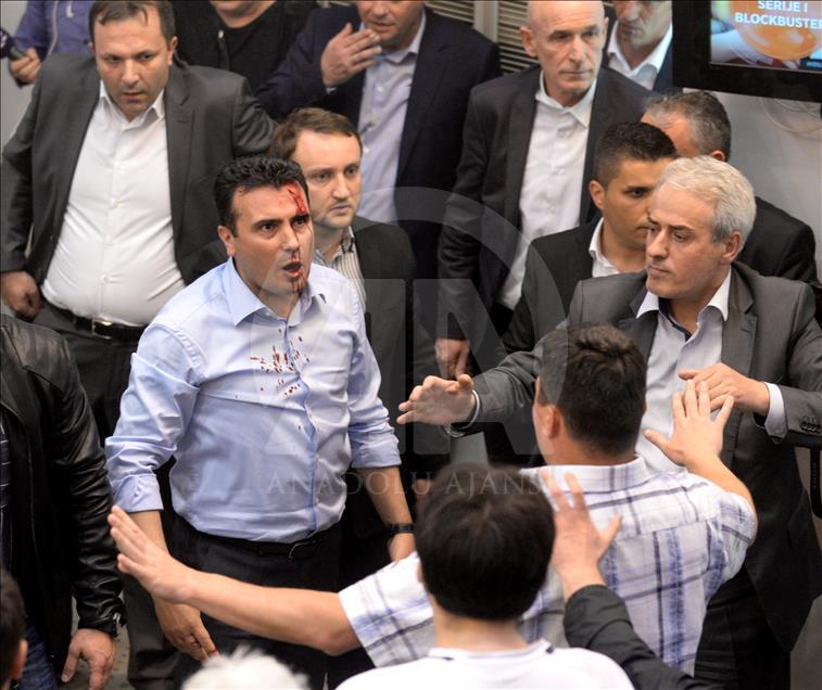 Makedonya Meclisindeki gerginlik