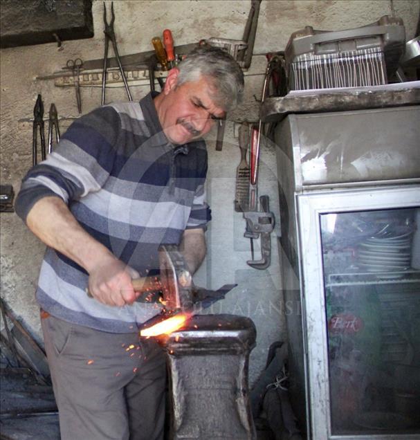"Diriliş Ertuğrul" dizisinin balta ve kılıçları Sivas'tan