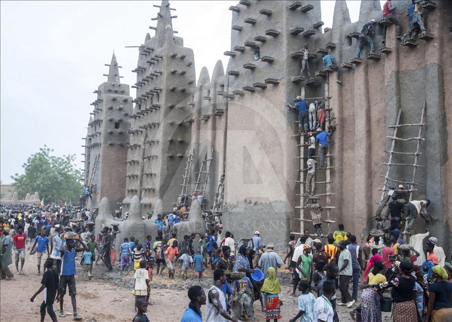 Mali'de UNESCO'nun Dünya Tarihi Mirası Listesi'ndeki Ulu Cami