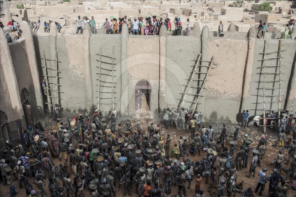 Mali'de UNESCO'nun Dünya Tarihi Mirası Listesi'ndeki Ulu Cami