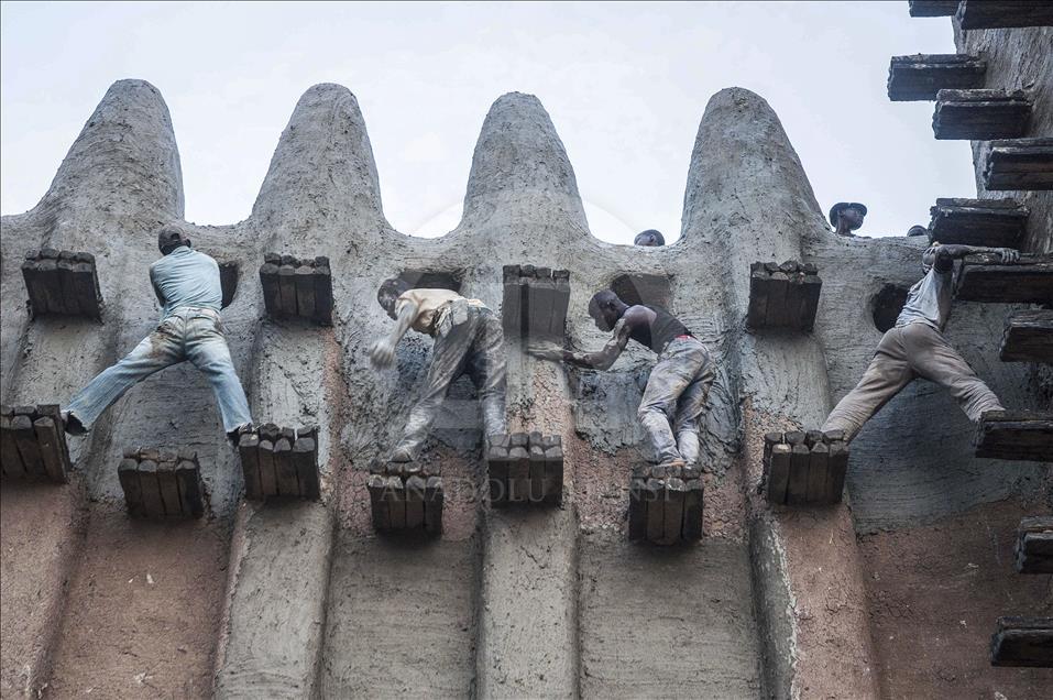 Mali'de UNESCO'nun Dünya Tarihi Mirası Listesi'ndeki Ulu Cami