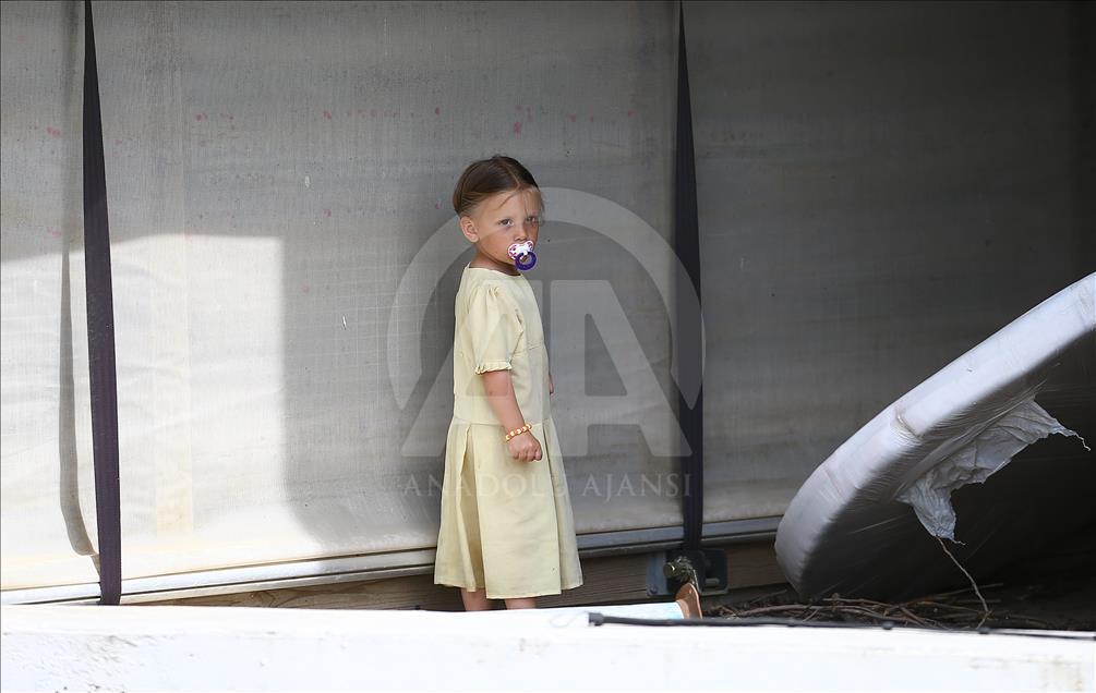 ABD'de inançları gereği kendilerini modern dünyadan ve teknolojiden soyutlayan Amish'ler