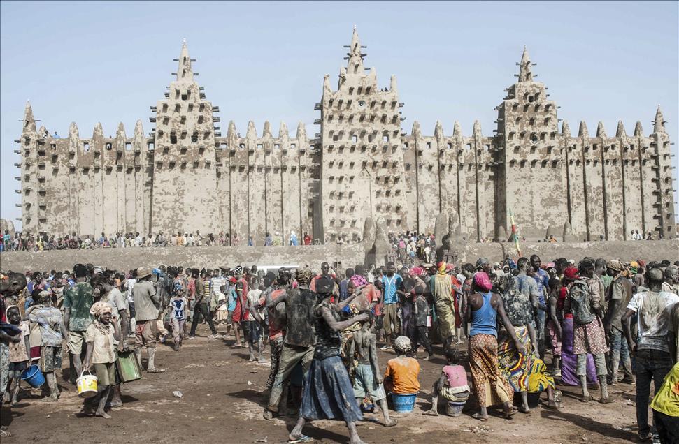 Mali'de UNESCO'nun Dünya Tarihi Mirası Listesi'ndeki Ulu Cami