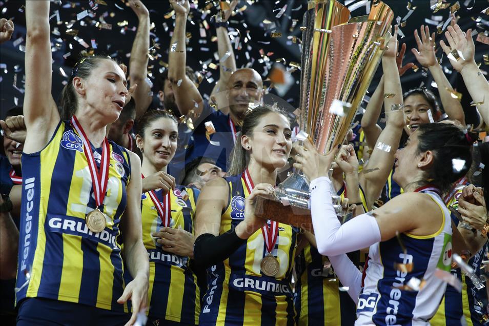 Fenerbahce Grundig won the 2016-2017 Turkish Women’s Volleyball League