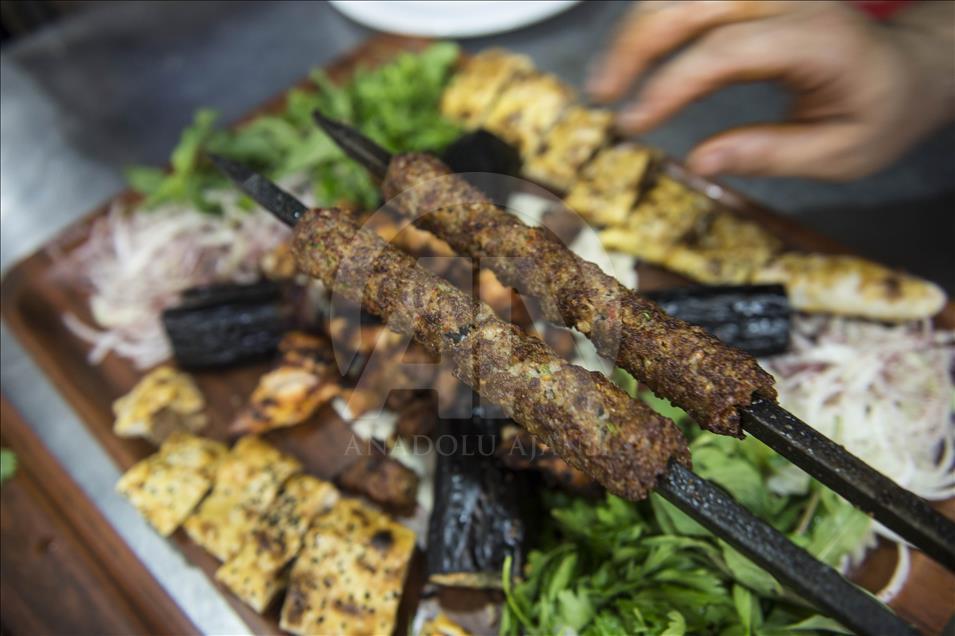 Etle sebzenin buluşmasından çıkan lezzet: "Haşhaş kebabı"