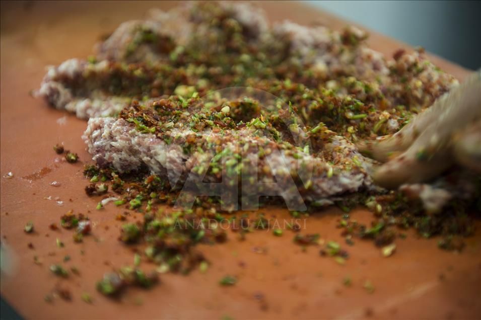 Etle sebzenin buluşmasından çıkan lezzet: "Haşhaş kebabı"