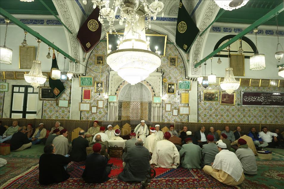 Tunus'ta 800 yıllık zikir ve kahve geleneği