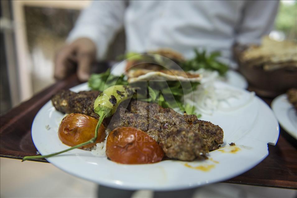 Etle sebzenin buluşmasından çıkan lezzet: "Haşhaş kebabı"