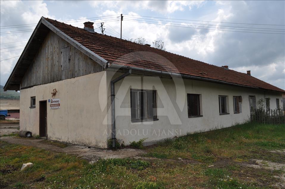 Bosna Hersek'te toplama kampı mağdurları anıldı