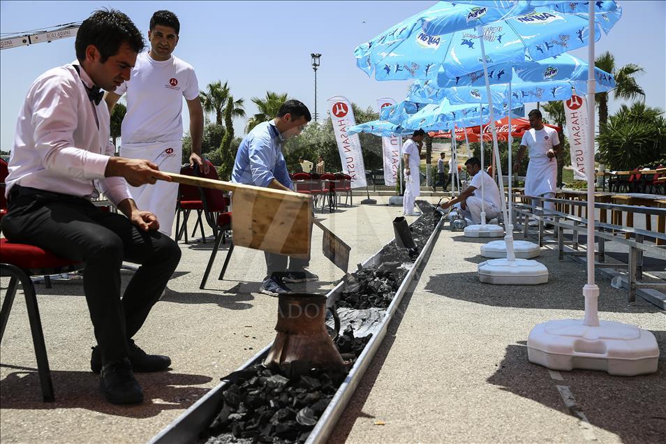 Yöresel lezzet fuarı açılışı 30 metrelik kebapla yapıldı