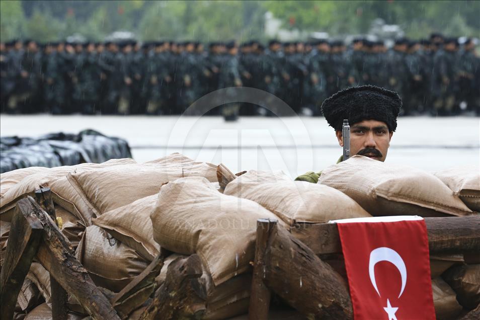 Zırhlı Birlikler okulu ve Eğitim Tümen Komutanlığında yemin töreni