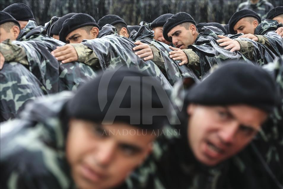Zırhlı Birlikler okulu ve Eğitim Tümen Komutanlığında yemin töreni