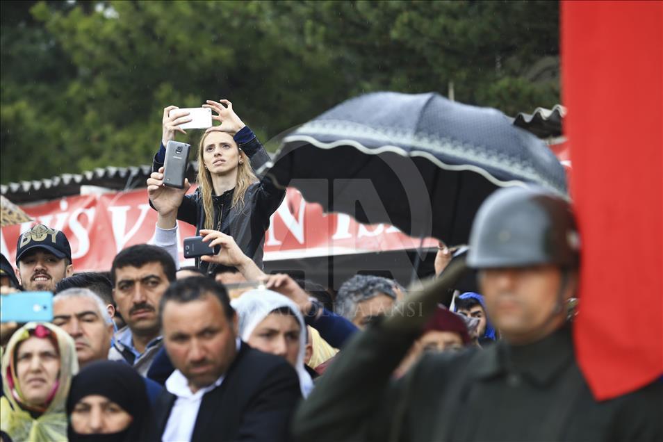 Zırhlı Birlikler okulu ve Eğitim Tümen Komutanlığında yemin töreni
