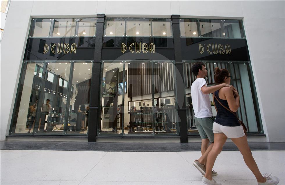 Küba'nın ilk beş yıldızlı oteli "Manzana Kempinski"