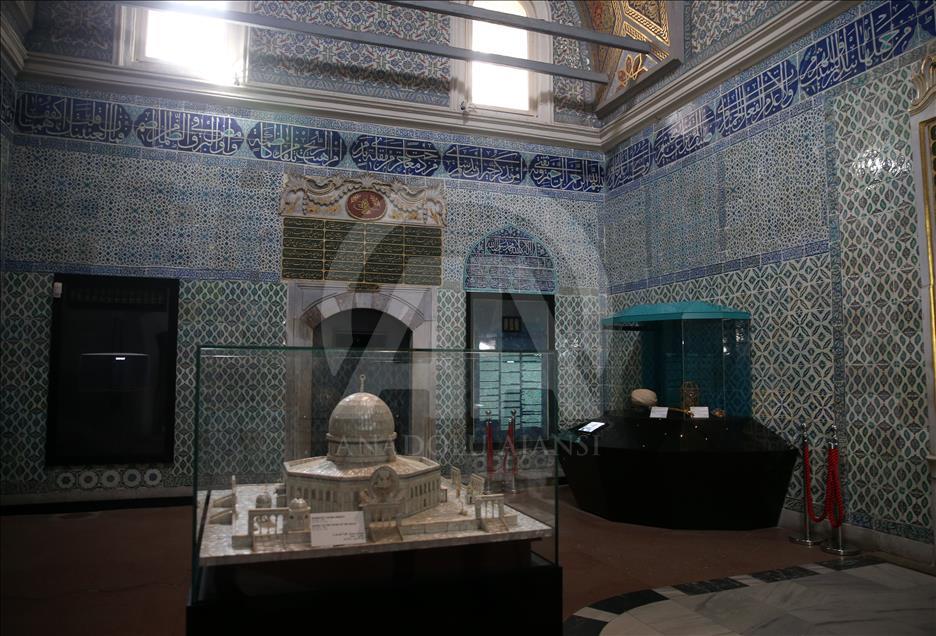 "Kutsal Emanetler"in 500 yıllık sergisi