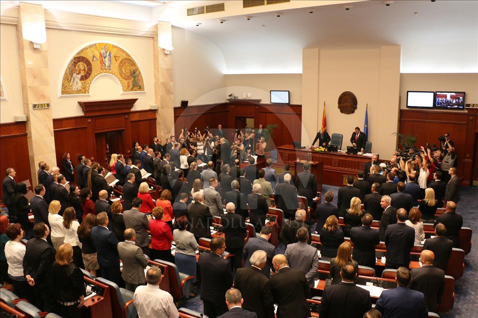 Собранието на Република Македонија ја избра новата влада која ќе ја предводи Зоран Заев