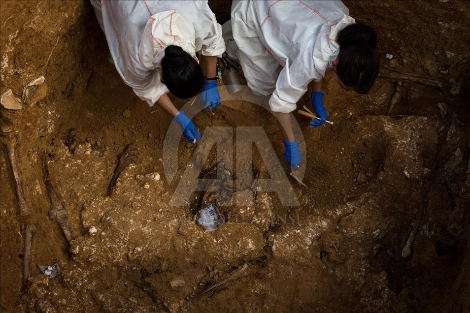 Largest Franco-era mass grave exhumed in Valencia, Spain