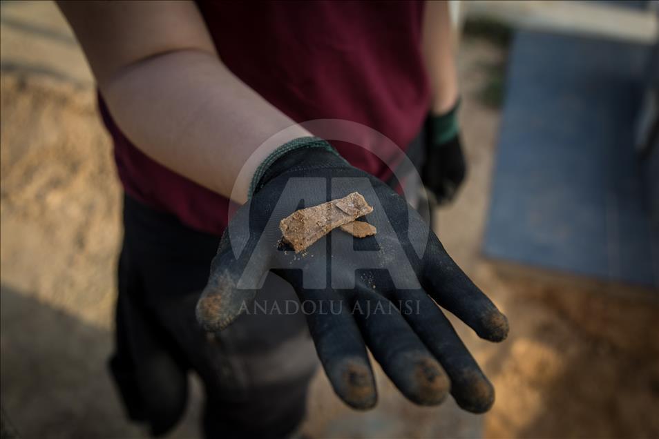 Largest Franco-era mass grave exhumed in Valencia, Spain  