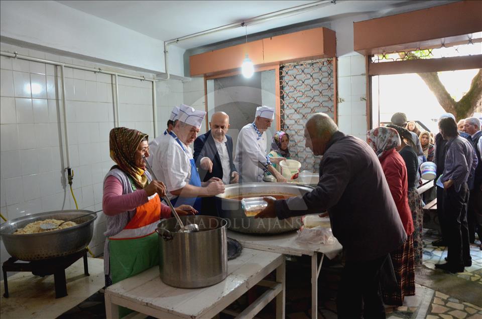 Vasiyeti üzerine 27 yıldır iftar dağıtılıyor