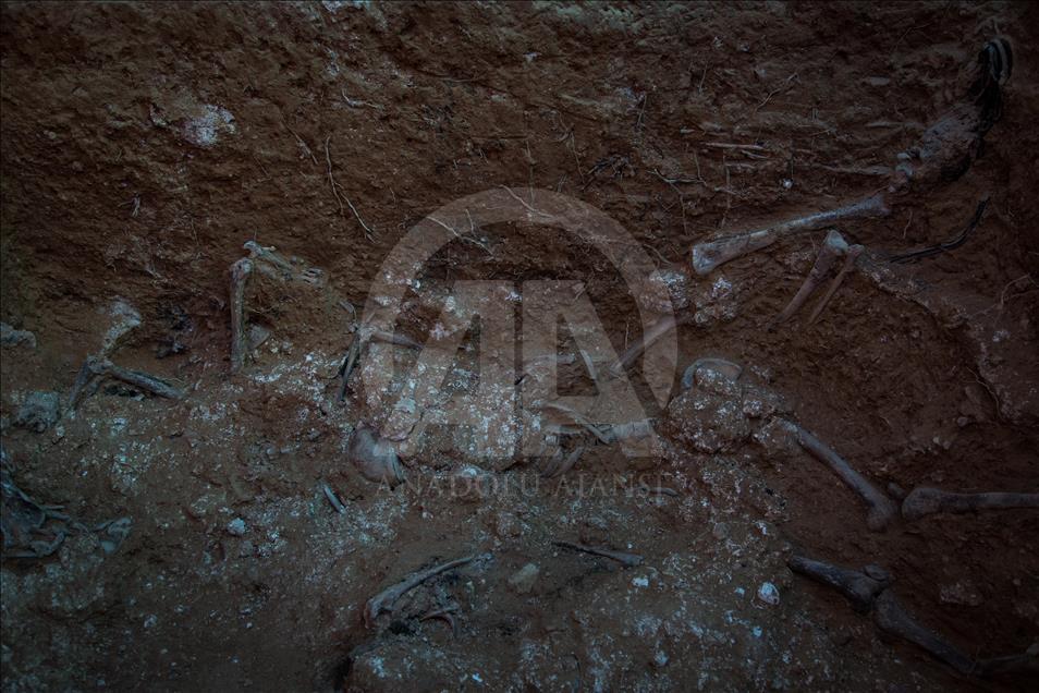 Largest Franco-era mass grave exhumed in Valencia, Spain