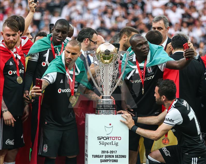 Besiktas celebrate after winning Turkish Super Lig Title