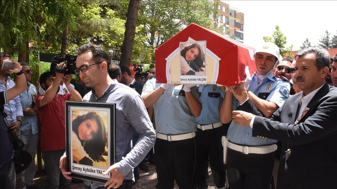 PKK'lı teröristlerce katledilen Şenay öğretmen için tören