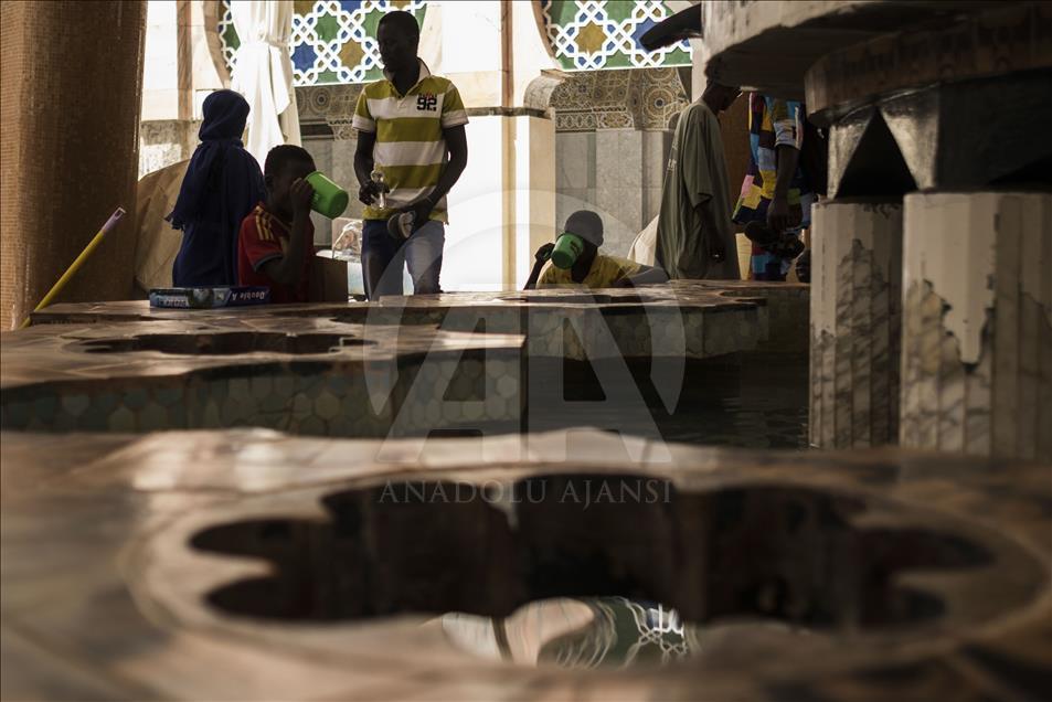 Senegal'e damgasını vuran bir şeyh ve bir şehir: Bamba ve Tuba