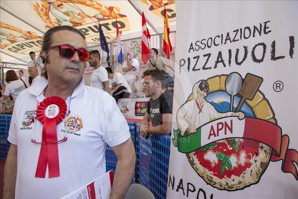 Napoli'de "Pizza Köyü" Festivali