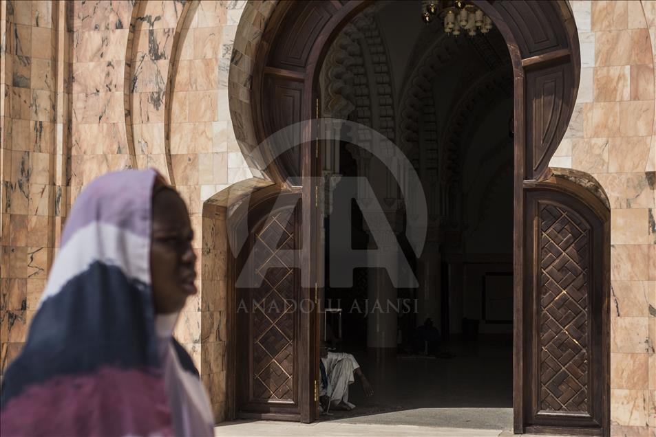 Senegal'e damgasını vuran bir şeyh ve bir şehir: Bamba ve Tuba