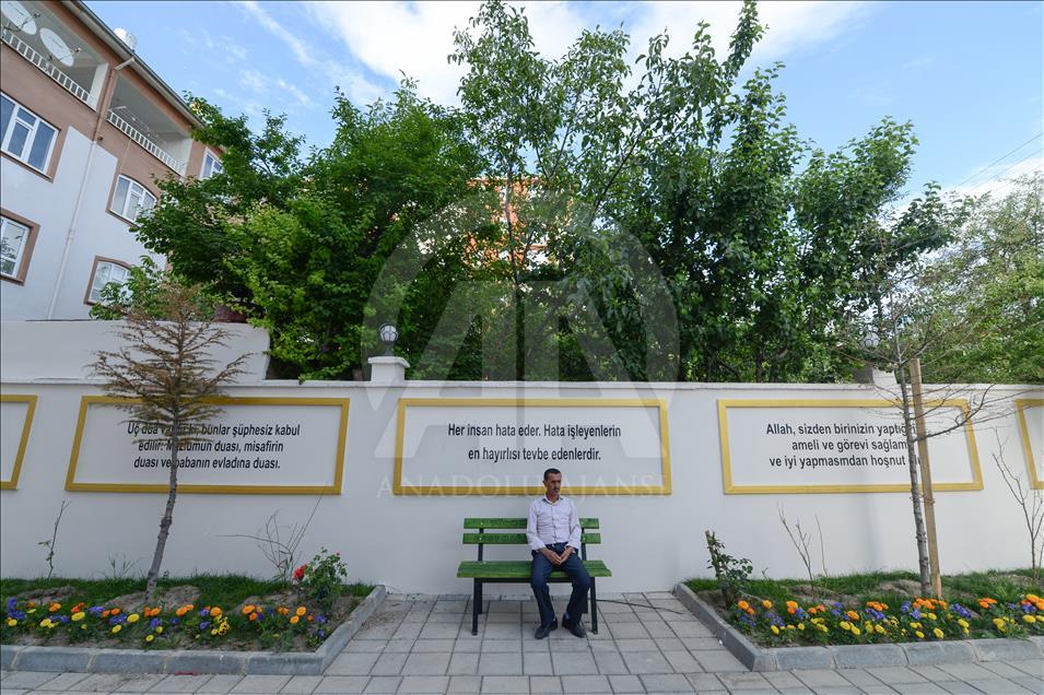 Üç mimariyi buluşturan cami