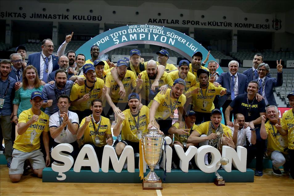 Besiktas Sompo Japan - Fenerbahce : Turkish Spor Toto Basketball League