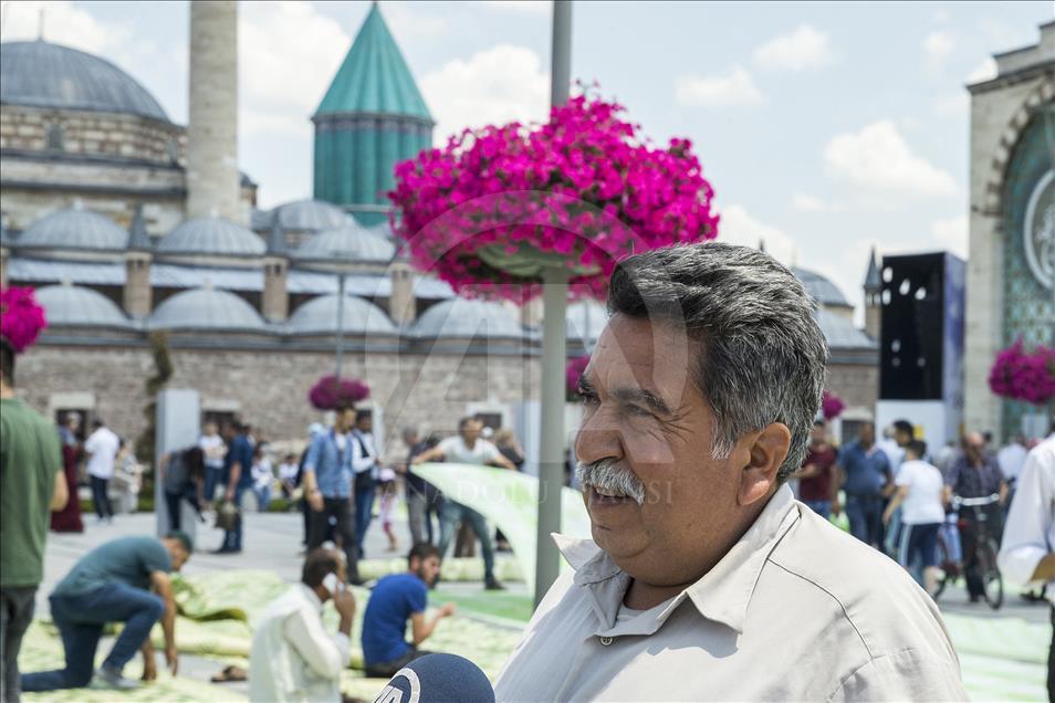 بازدید گسترده مردم ترکیه از موزه مولانا در شهر قونیه