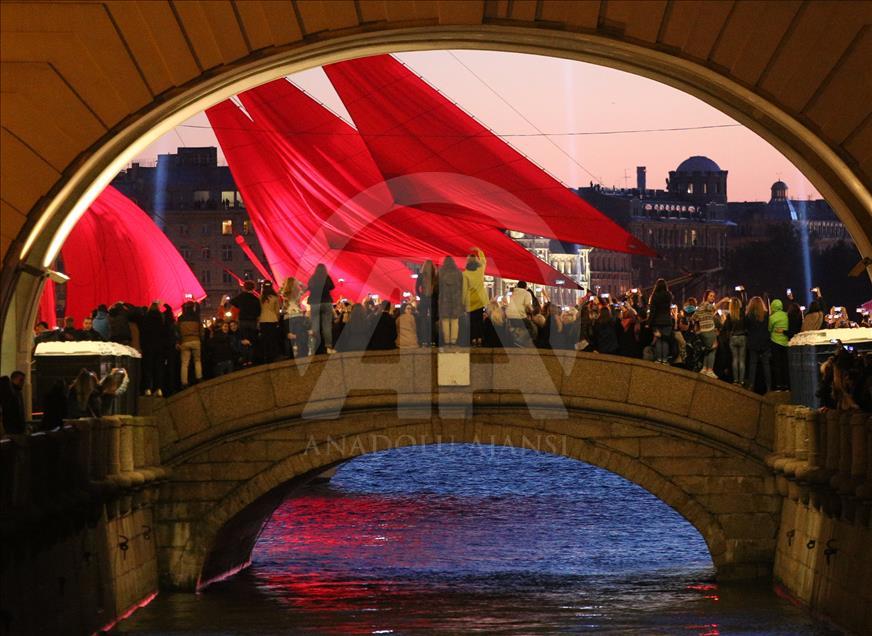 St. Petersburg'da "Scarlet Sails" etkinliği