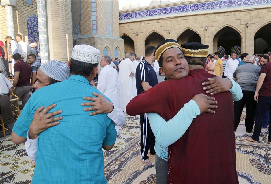 Muslims all over the world celebrate Eid al-Fitr 
