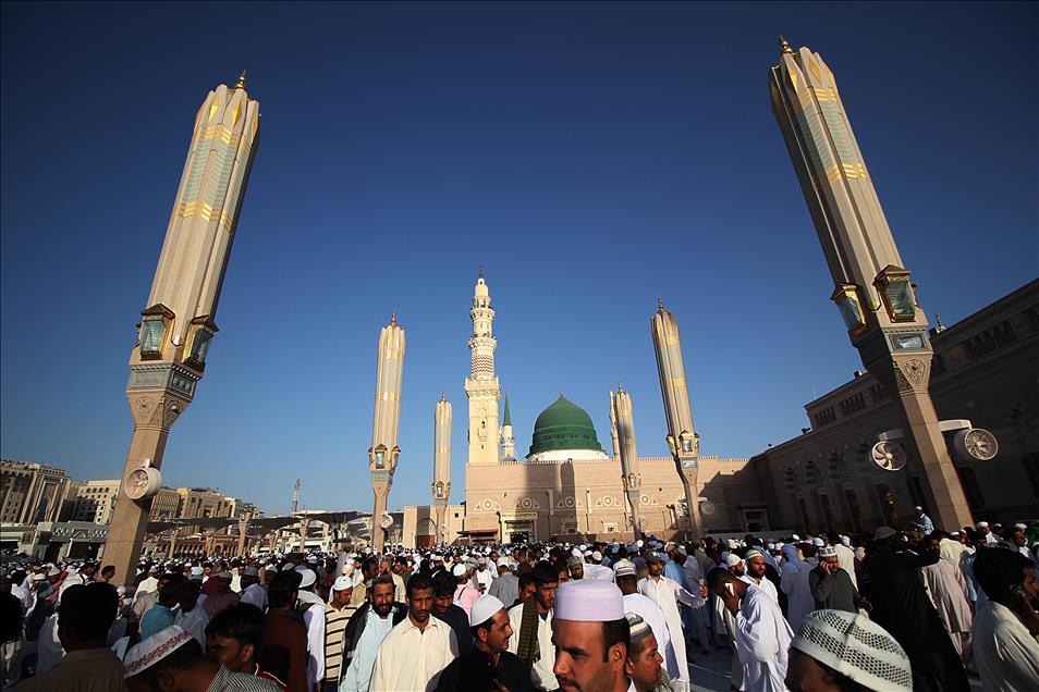 Muslims all over the world celebrate Eid al-Fitr 