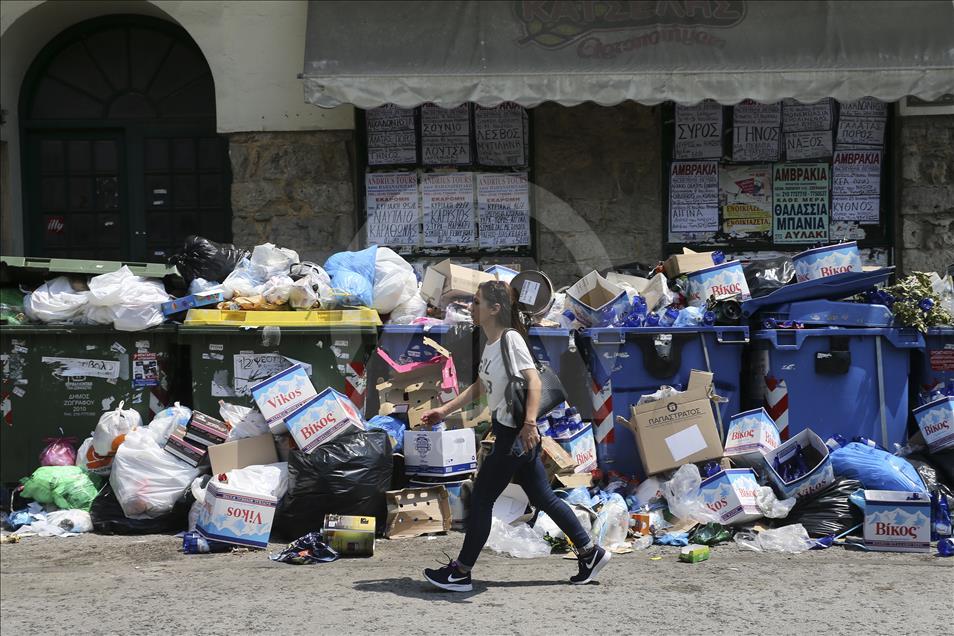 Municipal workers rally in Athens