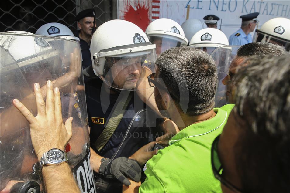 Municipal workers rally in Athens