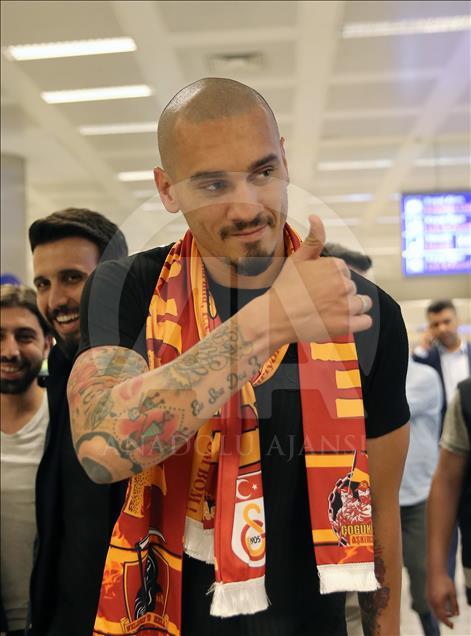Maicon İstanbul'a geldi