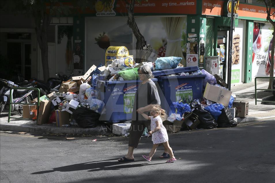 Municipal workers' strike continues in Athens