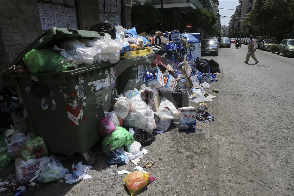 Municipal workers rally in Athens