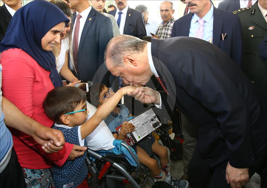 Cumhurbaşkanı Erdoğan'dan gazilere moral ziyareti