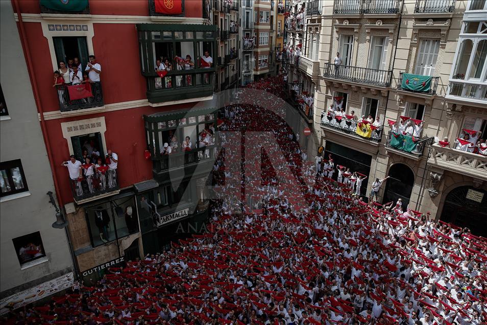İspanya'nın ünlü San Fermin festivali başladı