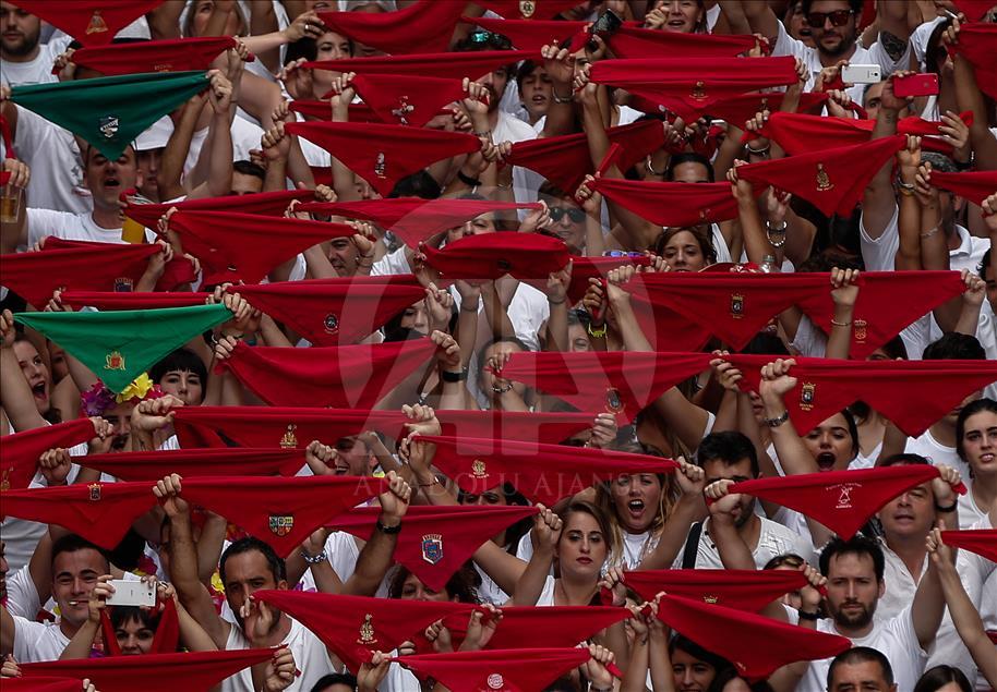 İspanya'nın ünlü San Fermin festivali başladı